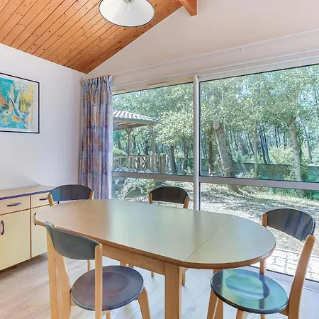 2 Bedroom Gorgeous In *